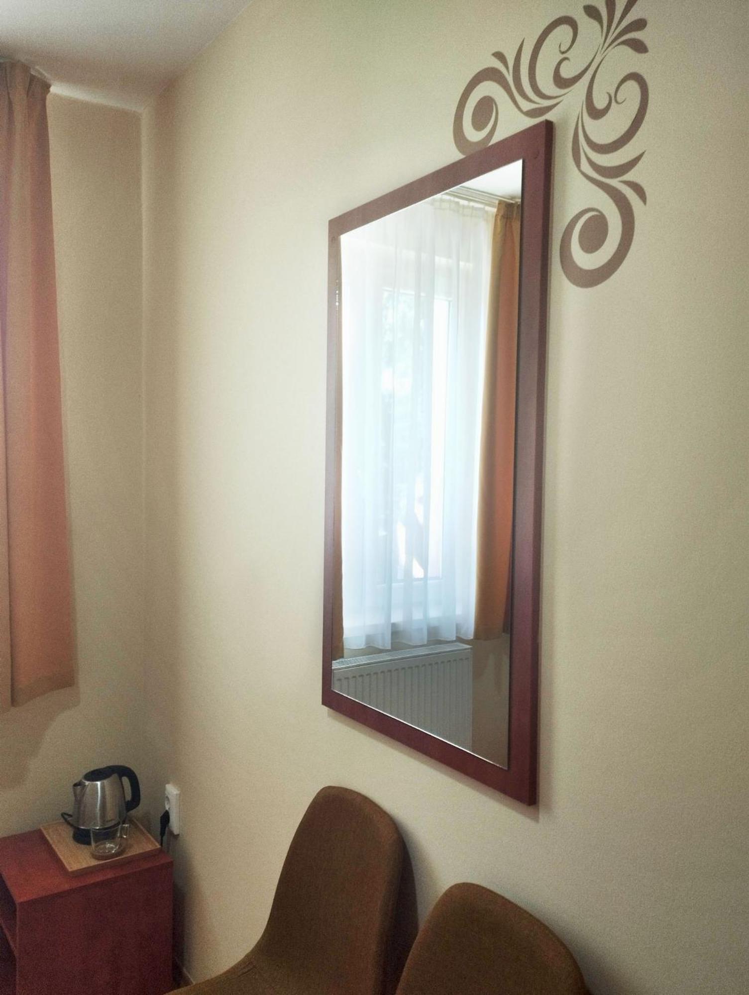 Stan Es Panzio Bed & Breakfast Balatonalmádi Екстериор снимка